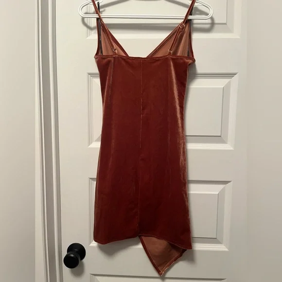 NWOT Velvet Ruched Mini Dress! - Picture 4 of 4